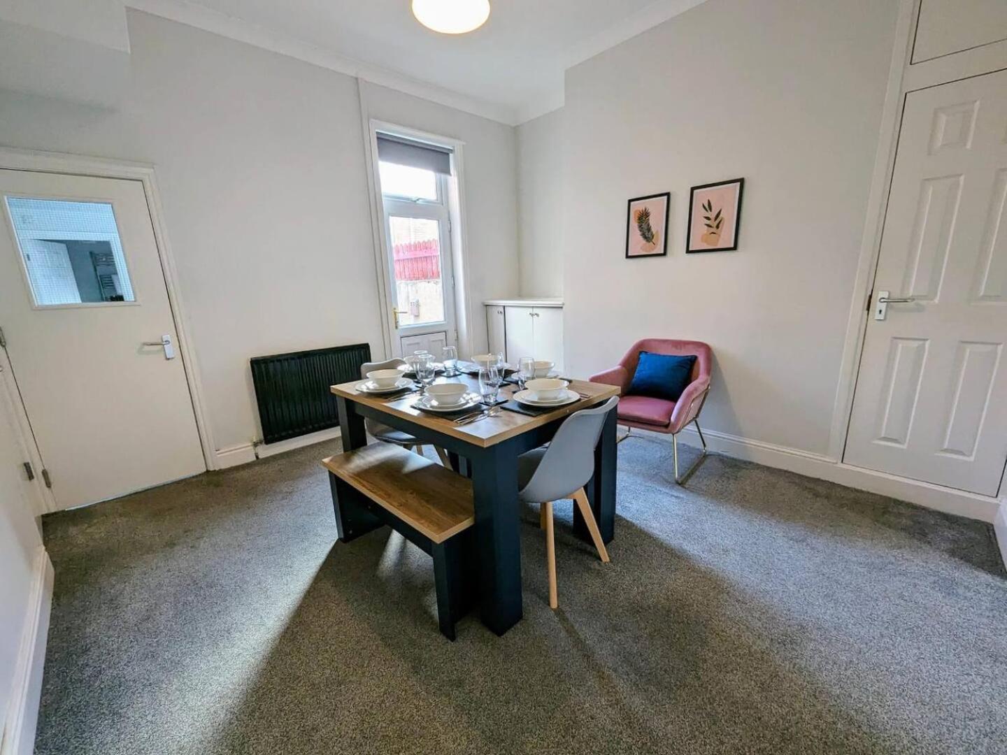 Spacious And Homey 4 Bedroom House Bishop Auckland Kültér fotó