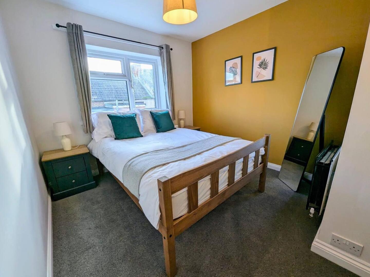 Spacious And Homey 4 Bedroom House Bishop Auckland Kültér fotó